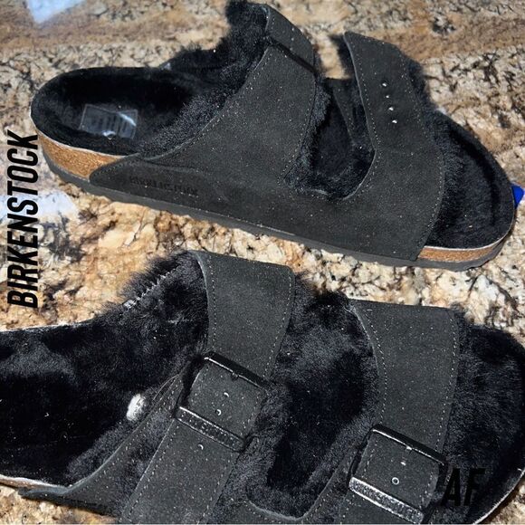 BIRKENSTOCK ARIZONA SHEARLING SUEDE LEATHER IN BLACK NWT - Picture 3 of 6